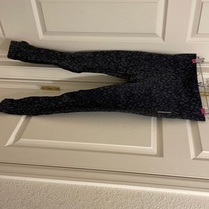 Gymshark Women’s Leggings, Black and Grey Leopard Print, Size XL